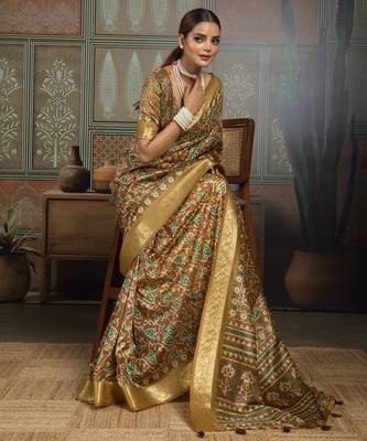 Mustard silk blend floral printed saree 3