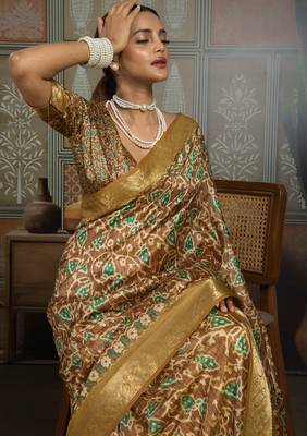 Mustard silk blend floral printed saree 4