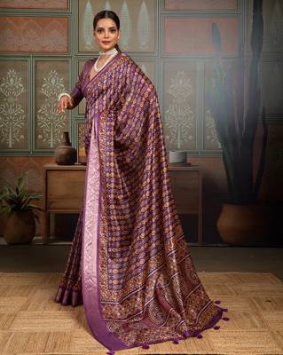 Purple silk blend floral printed saree 3