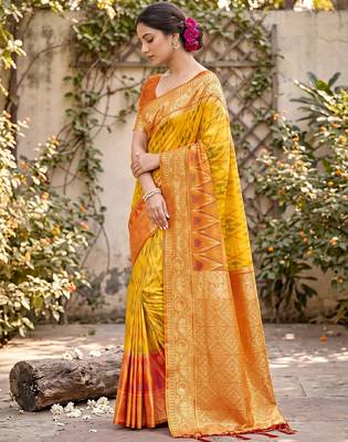 Yellow prined casual wear saree with blouse 3