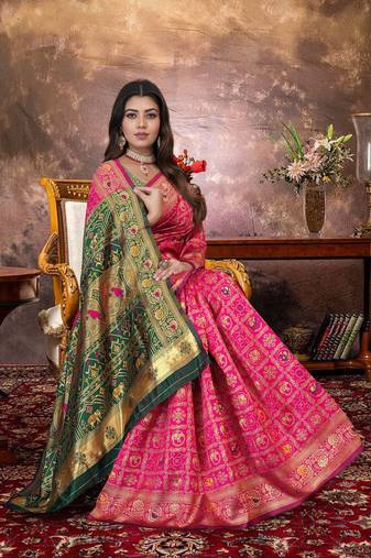 Pink Banarasi Cotton Silk Saree with Green Woven Pallu and Traditional Zari Design
