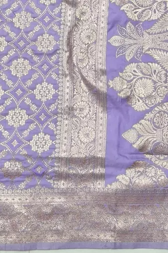 Lavender zari woven silk blend traditional saree with blouse piece