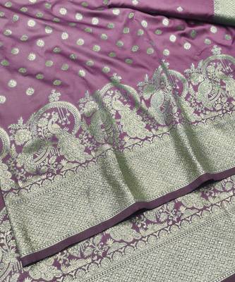 Wine zari woven silk blend traditional saree with blouse piece 3