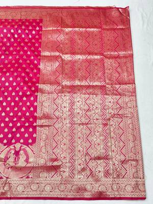 Rani zari woven silk blend traditional saree with blouse piece 2