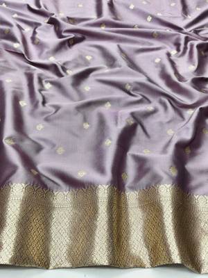 Purple zari woven silk blend traditional saree with blouse piece 4