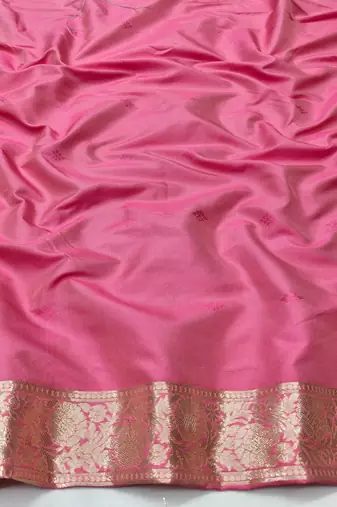 Pink zari woven silk blend traditional saree with blouse piece