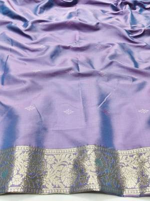 Purple zari woven silk blend traditional saree with blouse piece 4
