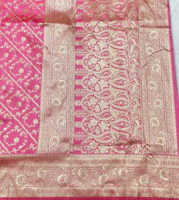 Pink zari woven silk blend traditional saree with blouse piece 5