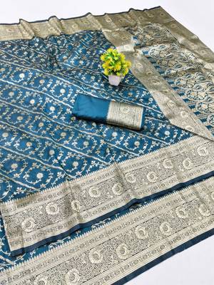 Navy blue zari woven silk blend traditional saree with blouse piece 1