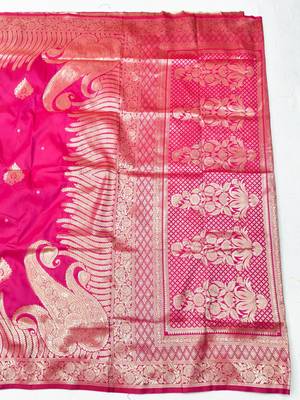 Rani pink zari woven silk blend traditional saree with blouse piece 2