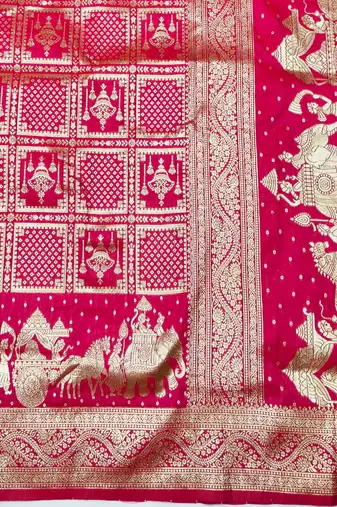 Rani zari woven silk blend traditional saree with blouse piece