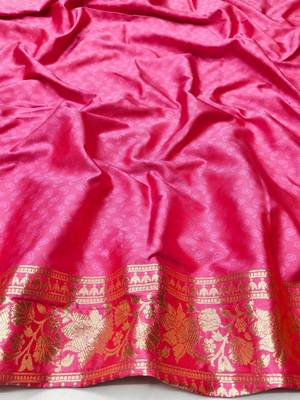 Pink zari woven silk blend traditional saree with blouse piece 4