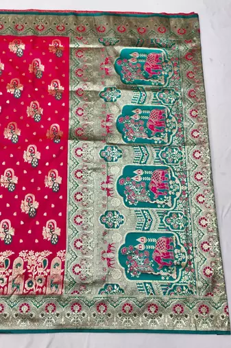 Rani zari woven silk blend traditional saree with blouse piece