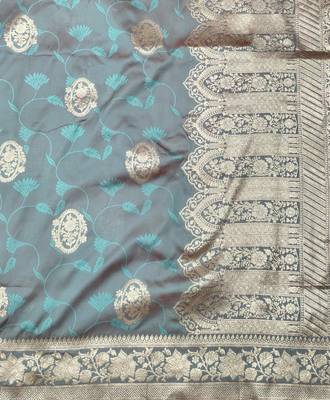 Light blue zari woven silk blend traditional saree with blouse piece 4