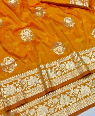 Gold zari woven silk blend traditional saree with blouse piece 3