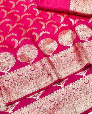 Rani pink zari woven silk blend traditional saree with blouse piece 3