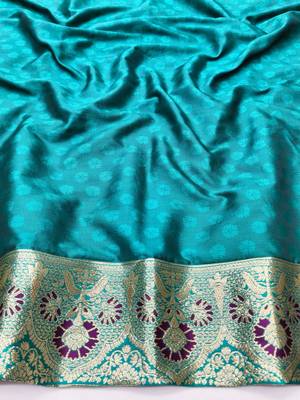 Wine zari woven patola silk blend traditional saree with blouse piece 3