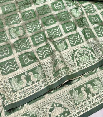 Pista zari woven patola silk blend traditional saree with blouse piece 3