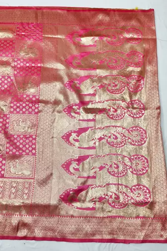 Pink zari woven silk blend traditional saree with blouse piece