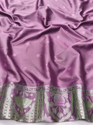 Wine zari woven patola silk blend traditional saree with blouse piece 4