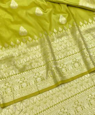 Lime Zari woven silk blend traditional saree with blouse piece 3