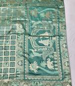 Green zari woven patola silk blend traditional saree with blouse piece