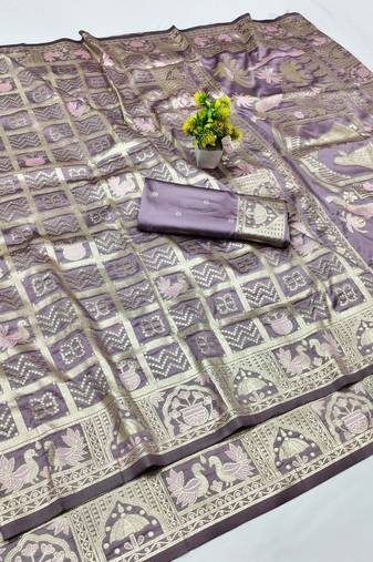 Wine zari woven patola silk blend traditional saree with blouse piece