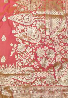 Peach pink zari woven silk blend traditional saree with blouse piece 5