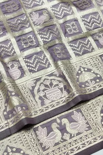 Wine zari woven patola silk blend traditional saree with blouse piece
