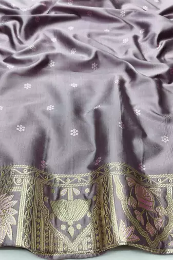 Wine zari woven patola silk blend traditional saree with blouse piece