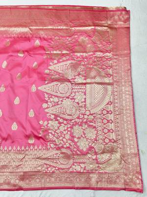 Pink zari woven silk blend traditional saree with blouse piece 2