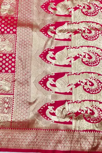 Rani zari woven silk blend traditional saree with blouse piece