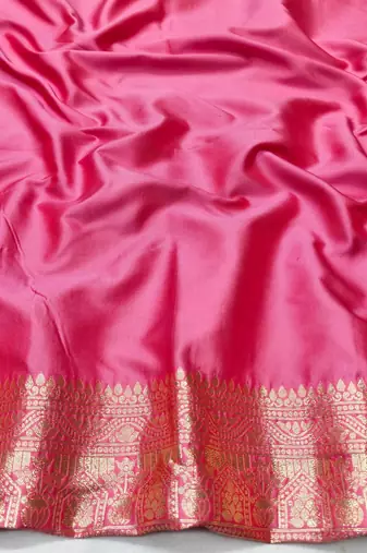 Pink zari woven silk blend traditional saree with blouse piece