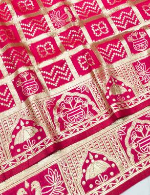 Rani zari woven patola silk blend traditional saree with blouse piece 2