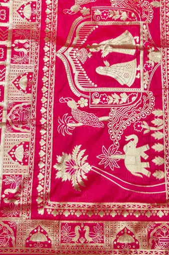 Rani zari woven patola silk blend traditional saree with blouse piece