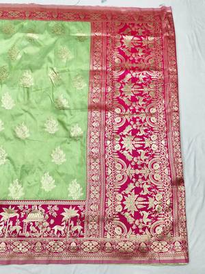 Pista zari woven silk blend traditional saree with blouse piece 2