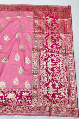 Pink zari woven silk blend traditional saree with blouse piece