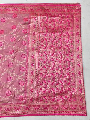 Pink zari woven silk blend traditional saree with blouse piece 2