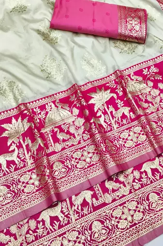 Cream zari woven silk blend traditional saree with blouse piece
