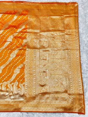 Gold zari woven silk blend traditional saree with blouse piece 2