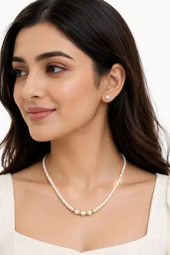 Pearl necklace and stud earring jewellery set, white, gold-tone accents, with stud earrings