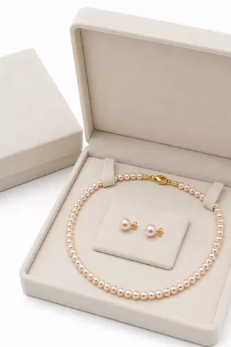 Pearl necklace and stud earrings jewellery set, pink freshwater pearls, gold-tone clasp, women
