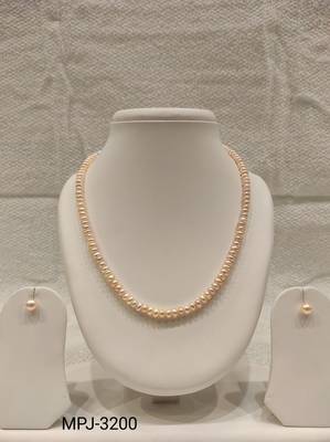 Pearl necklace and stud earrings jewellery set, pink freshwater pearls, gold-tone clasp, women 4