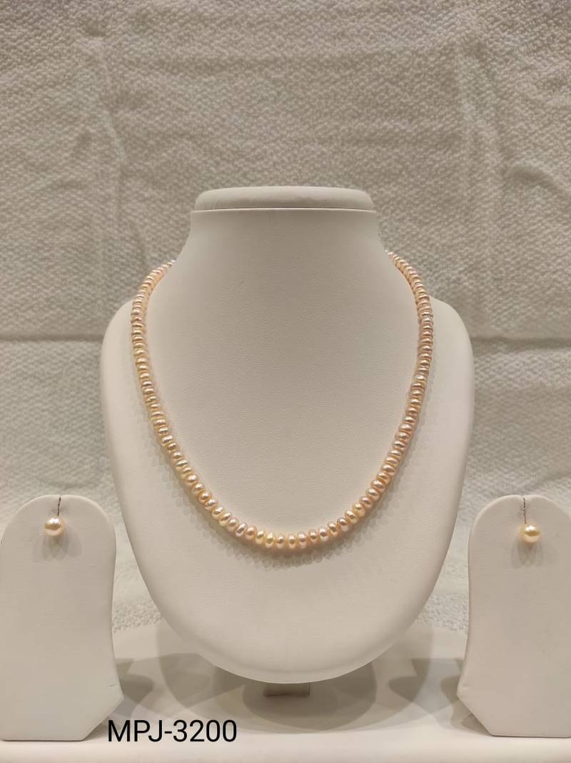 Pearl necklace and stud earrings jewellery set, pink freshwater pearls, gold-tone clasp, women