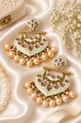 Heritage antique gold dangler earrings