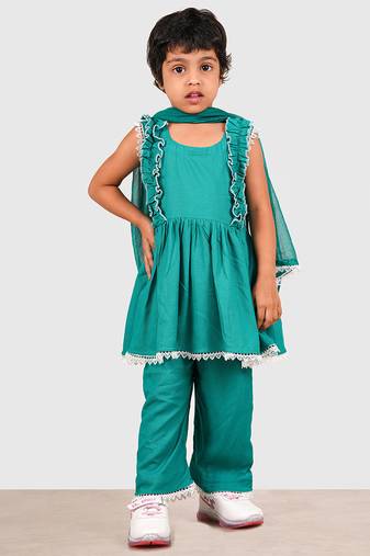 Green lace rayon flared kurta pant with chiffon dupatta set