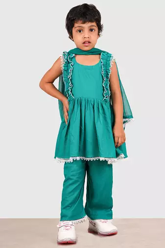 Green lace rayon flared kurta pant with chiffon dupatta set
