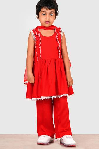 Red lace rayon flared kurta pant with chiffon dupatta set