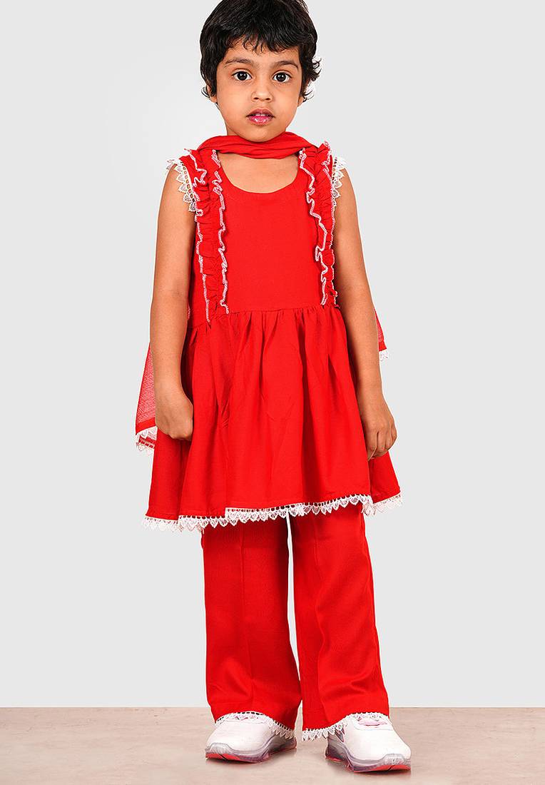 Red lace rayon flared kurta pant with chiffon dupatta set