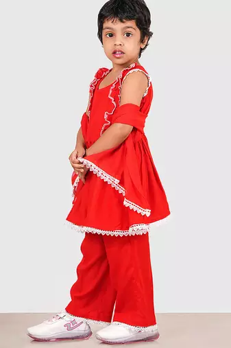 Red lace rayon flared kurta pant with chiffon dupatta set